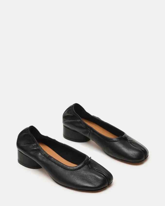 Cyra Black Leather Cyra Black Leather