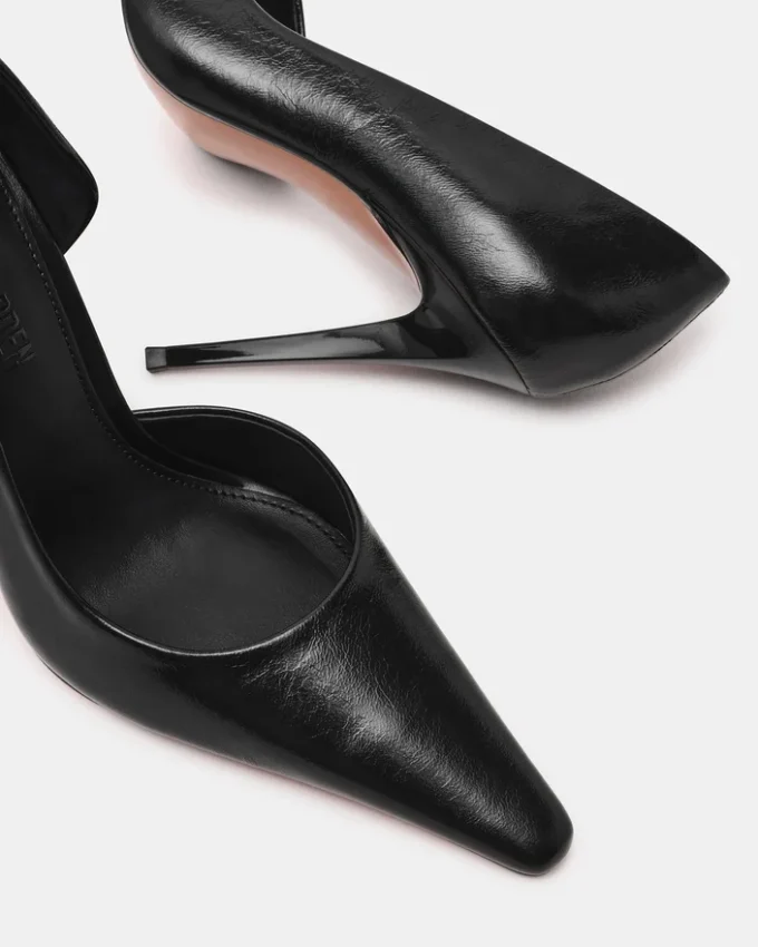 Elegant Black Leather Elegant Black Leather