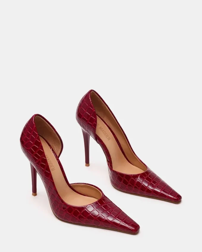 Elegant Red Crocodile Elegant Red Crocodile