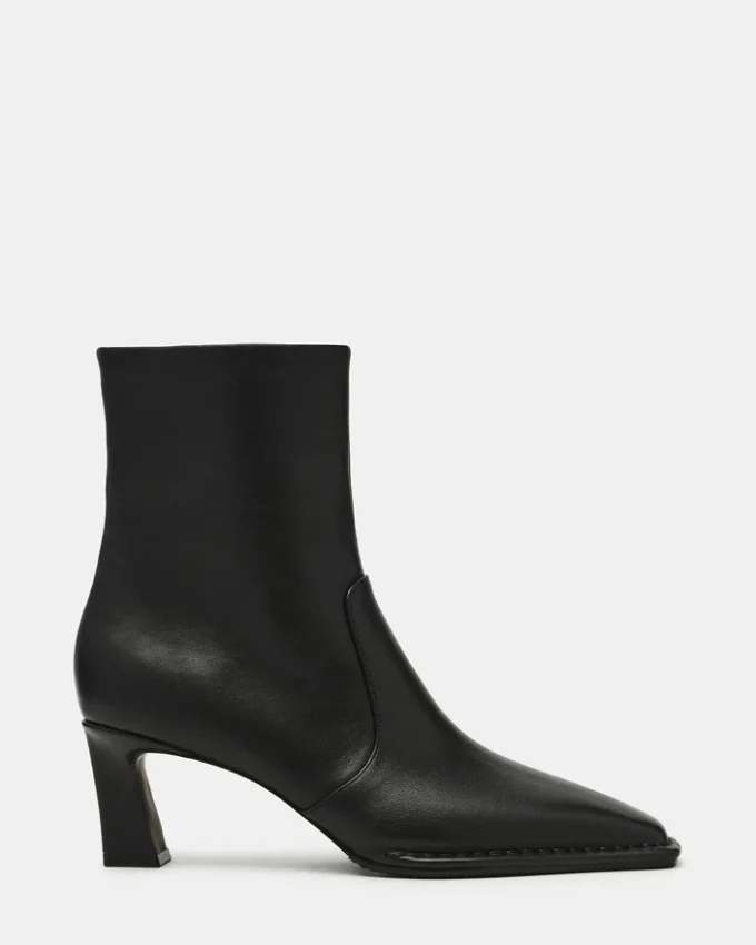 Fare Black Leather Fare Black Leather