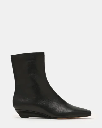 Flaire Black Leather Flaire Black Leather