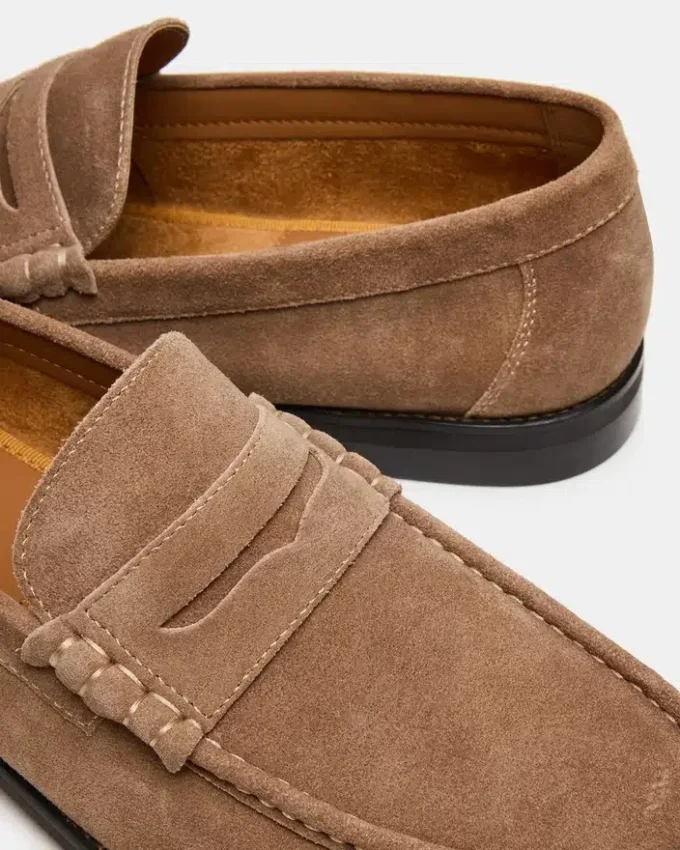Huckle Taupe Suede