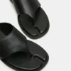 Illia Black Leather