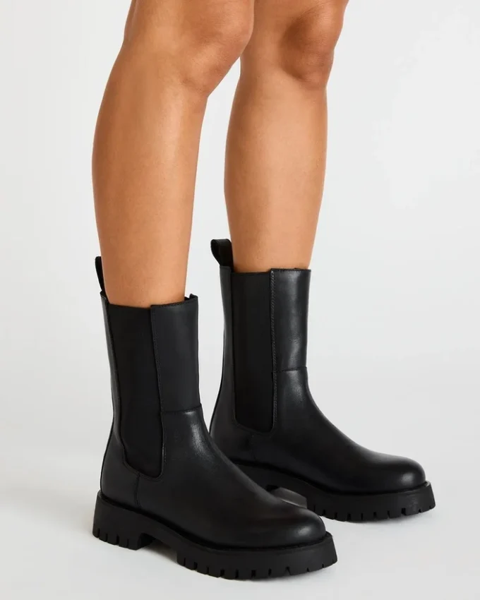 Lowa Black Leather Lowa Black Leather