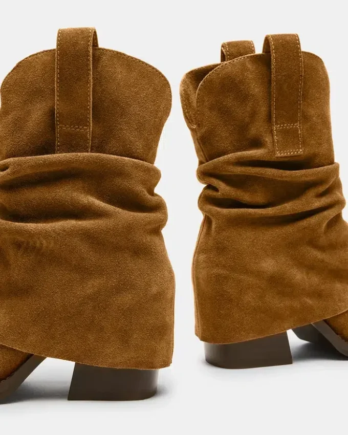 Pia Chestnut Suede Pia Chestnut Suede