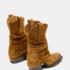 Pia Chestnut Suede Pia Chestnut Suede