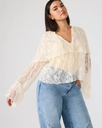 Saylor Top Cream